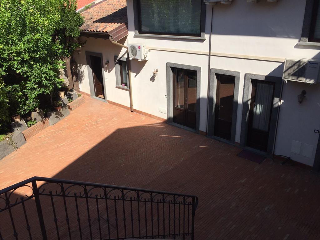 Hotel Domus Giuliae Trecastagni Exterior foto